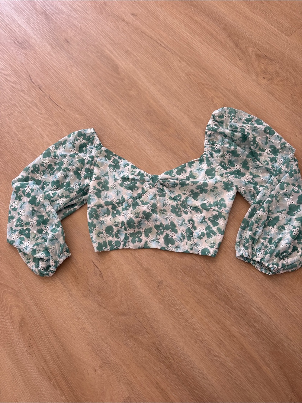 Mint Green Floral Puff-Sleeve Crop Top